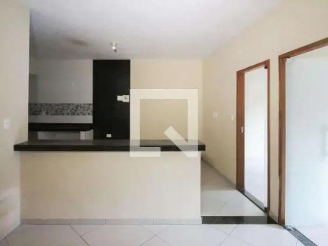 Casa / Sobrado para Locação em Belo Horizonte/MG Jardim São José 2 Quartos