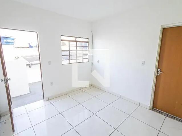Casa / Sobrado para Locação em Belo Horizonte/MG Mantiqueira 1 Quartos