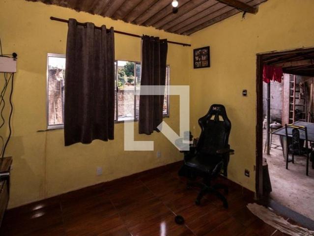 Casa / Sobrado para Locação em Belo Horizonte/MG Mantiqueira 1 Quartos