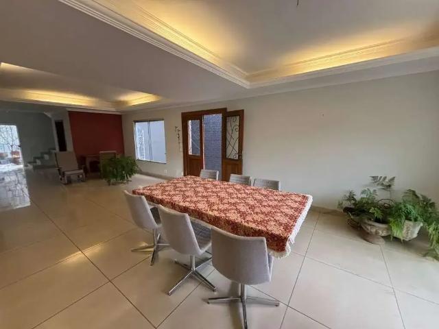 Casa / Sobrado para Locação em Belo Horizonte/MG Mangabeiras 4 Quartos