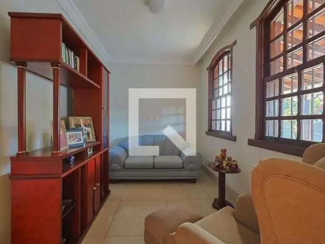 Casa / Sobrado para Locação em Belo Horizonte/MG Mangabeiras 4 Quartos