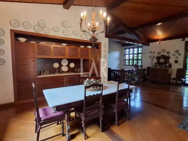 Casa / Sobrado para Locação em Belo Horizonte/MG Mangabeiras 4 Quartos