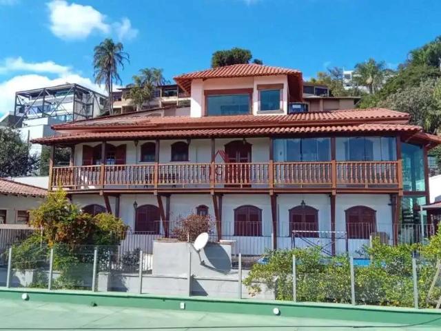 Casa / Sobrado para Locação em Belo Horizonte/MG Mangabeiras 4 Quartos