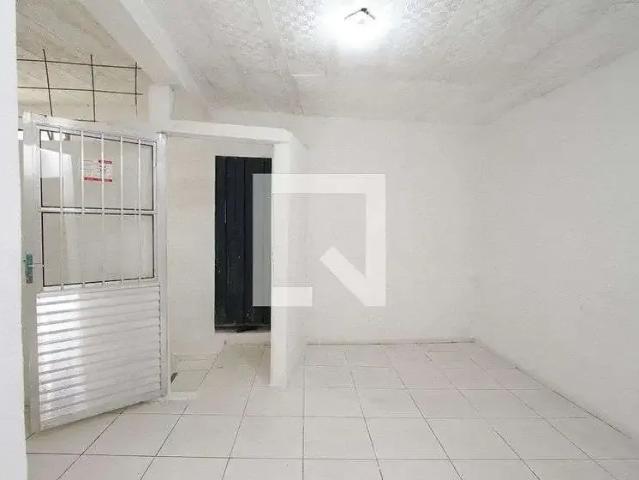 Casa / Sobrado para Locação em Belo Horizonte/MG Madre Gertrudes 2 Quartos