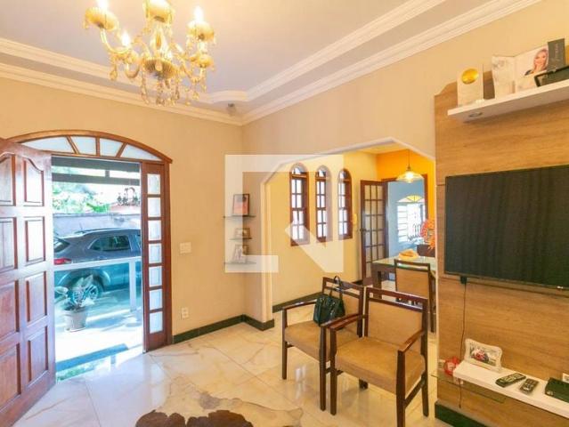 Casa / Sobrado para Locação em Belo Horizonte/MG Ouro Preto 3 Quartos