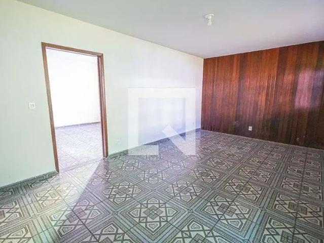 Casa / Sobrado para Locação em Belo Horizonte/MG Ouro Preto 4 Quartos