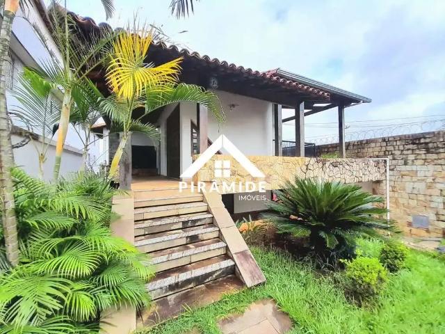 Casa / Sobrado para Locação em Belo Horizonte/MG Ouro Preto 5 Quartos