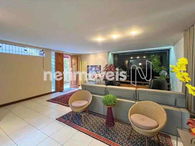 Casa / Sobrado para Locação em Belo Horizonte/MG Ouro Preto 6 Quartos
