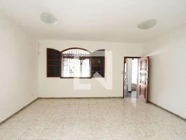 Casa / Sobrado para Locação em Belo Horizonte/MG Parque São José 3 Quartos