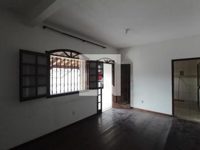 Casa / Sobrado para Locação em Belo Horizonte/MG Piratininga Venda Nova 4 Quartos