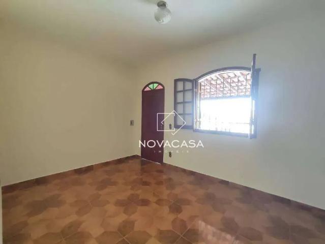 Casa / Sobrado para Locação em Belo Horizonte/MG Planalto 2 Quartos
