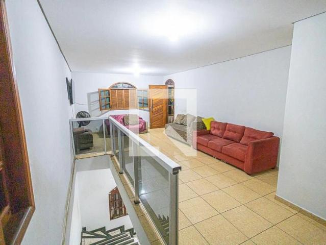Casa / Sobrado para Locação em Belo Horizonte/MG Prado 5 Quartos