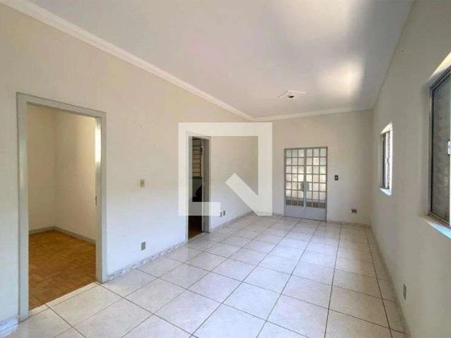 Casa / Sobrado para Locação em Belo Horizonte/MG Renascença 3 Quartos