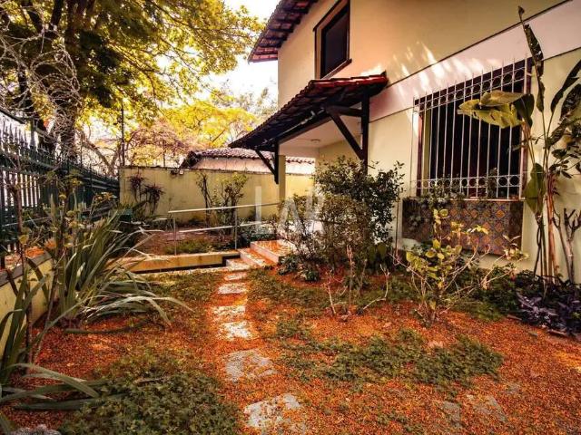 Casa / Sobrado para Locação em Belo Horizonte/MG São Bento 4 Quartos