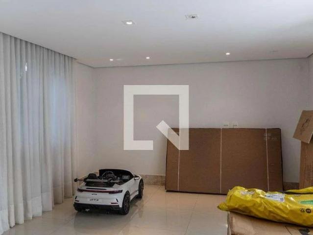 Casa / Sobrado para Locação em Belo Horizonte/MG São Bento 5 Quartos