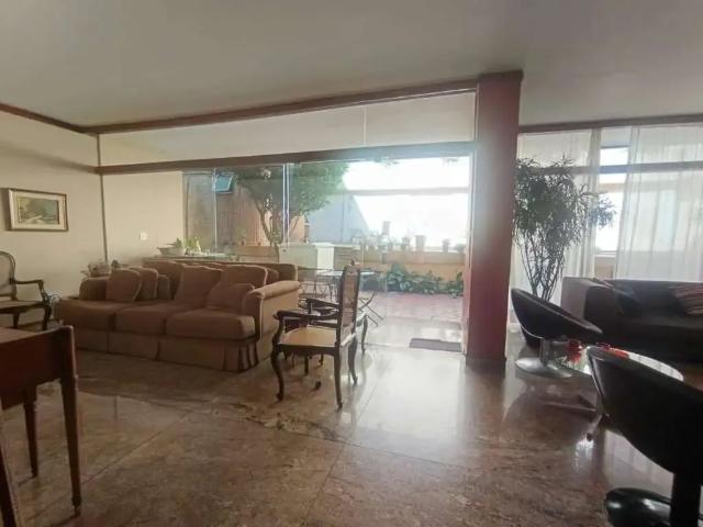 Casa / Sobrado para Locação em Belo Horizonte/MG São Bento 5 Quartos