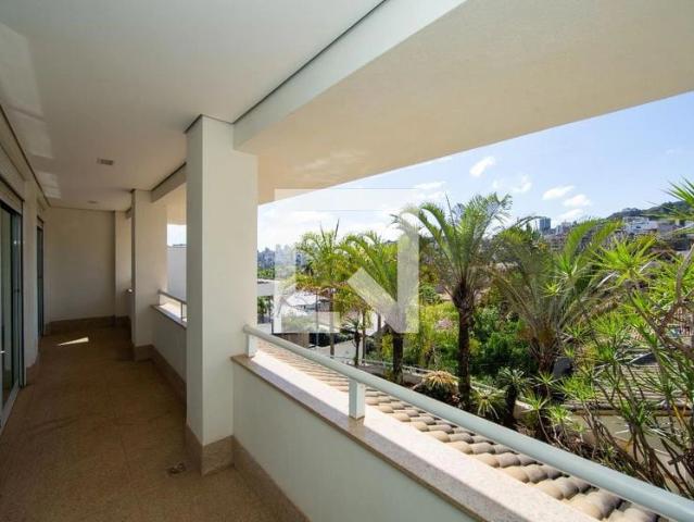 Casa / Sobrado para Locação em Belo Horizonte/MG São Bento 5 Quartos