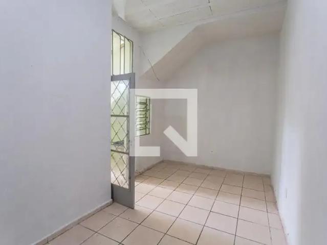 Casa / Sobrado para Locação em Belo Horizonte/MG São Geraldo 2 Quartos