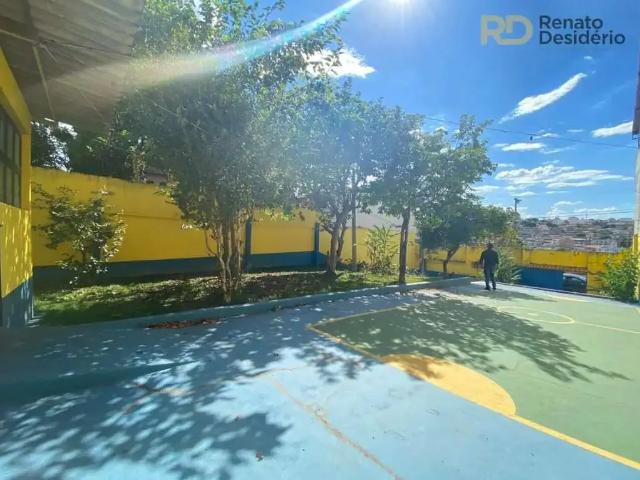 Casa / Sobrado para Locação em Belo Horizonte/MG São Geraldo 3 Quartos