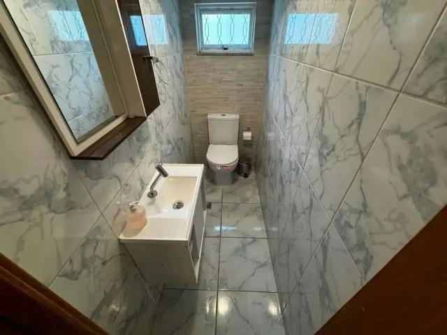 Casa / Sobrado para Locação em Belo Horizonte/MG São João Batista 2 Quartos
