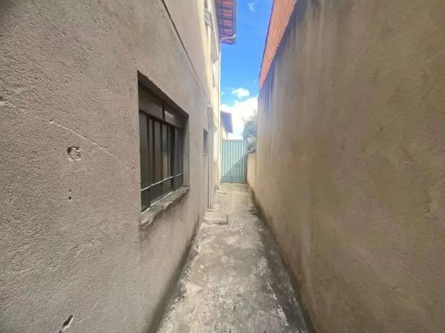 Casa / Sobrado para Locação em Belo Horizonte/MG São João Batista 3 Quartos