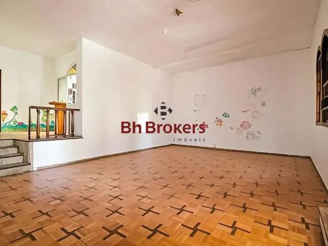 Casa / Sobrado para Locação em Belo Horizonte/MG São Pedro 6 Quartos