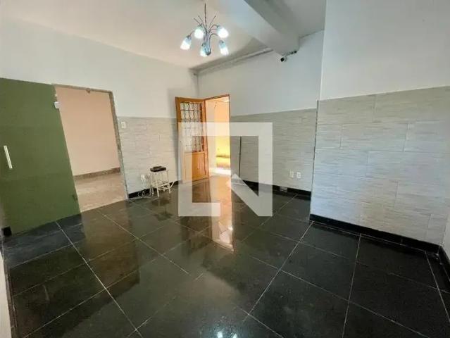 Casa / Sobrado para Locação em Belo Horizonte/MG Santa Tereza 3 Quartos