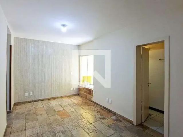 Casa / Sobrado para Locação em Belo Horizonte/MG Santa Tereza 3 Quartos