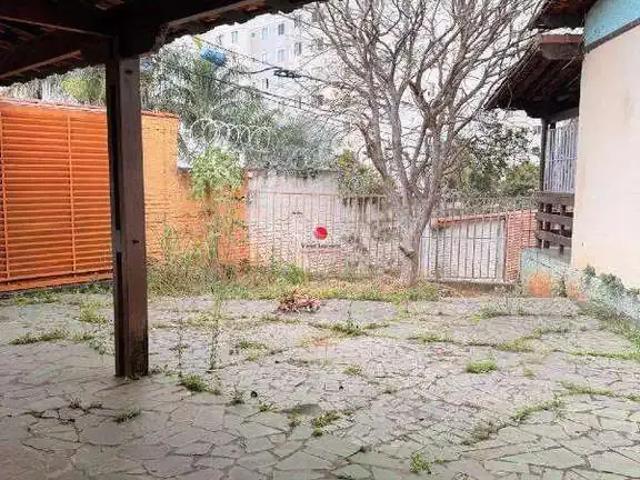 Casa / Sobrado para Locação em Belo Horizonte/MG Santa Amélia 3 Quartos