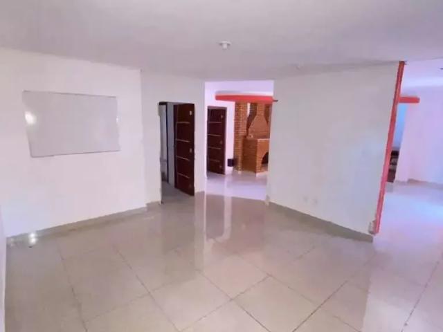 Casa / Sobrado para Locação em Belo Horizonte/MG Santa Amélia 5 Quartos