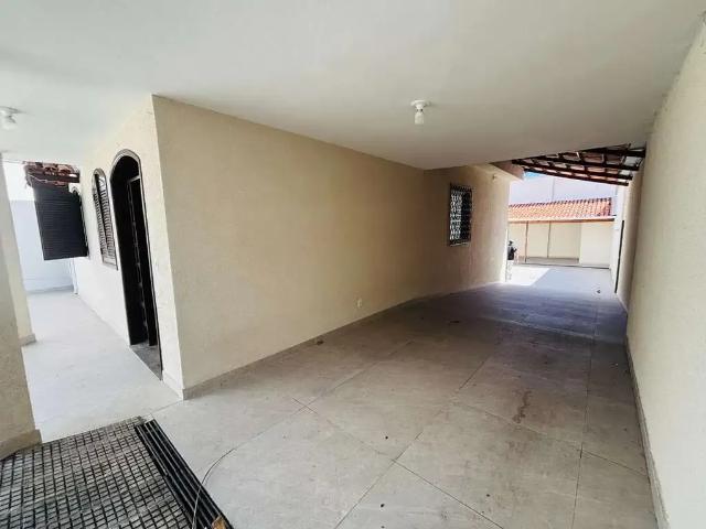 Casa / Sobrado para Locação em Belo Horizonte/MG Santa Branca 3 Quartos