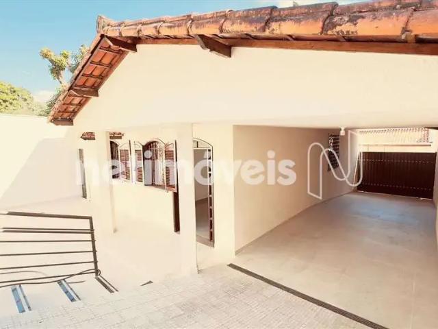 Casa / Sobrado para Locação em Belo Horizonte/MG Santa Branca 3 Quartos