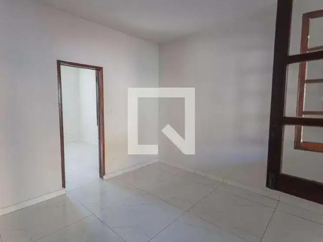 Casa / Sobrado para Locação em Belo Horizonte/MG Santa Cruz 3 Quartos