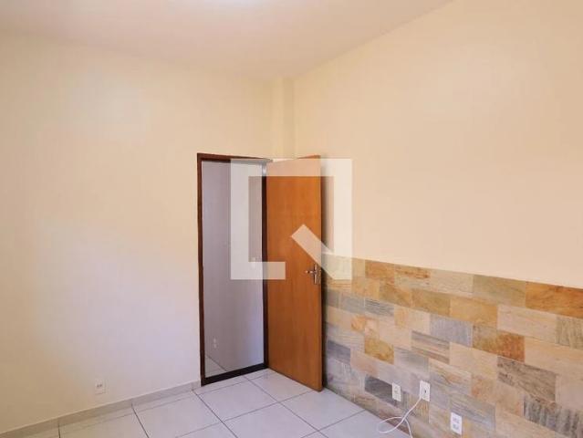 Casa / Sobrado para Locação em Belo Horizonte/MG Santa Efigênia 1 Quartos