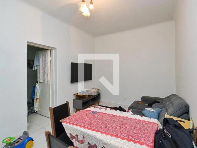 Casa / Sobrado para Locação em Belo Horizonte/MG Santa Efigênia 2 Quartos