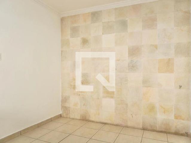 Casa / Sobrado para Locação em Belo Horizonte/MG Santa Inês 2 Quartos