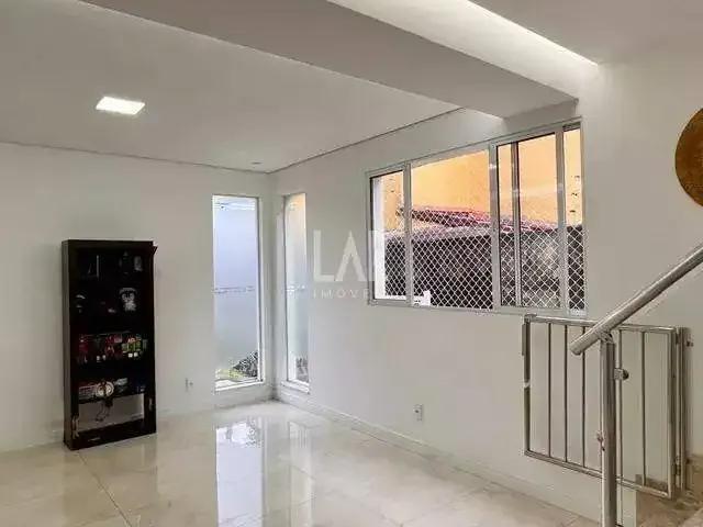 Casa / Sobrado para Locação em Belo Horizonte/MG Santa Inês 4 Quartos