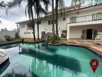 Casa / Sobrado para Locação em Belo Horizonte/MG Santa Lúcia 6 Quartos