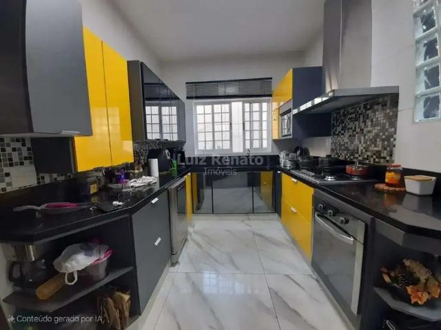 Casa / Sobrado para Locação em Belo Horizonte/MG Santa Lúcia 7 Quartos