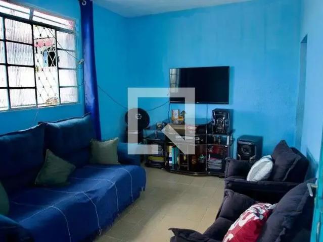 Casa / Sobrado para Locação em Belo Horizonte/MG Santa Maria 2 Quartos