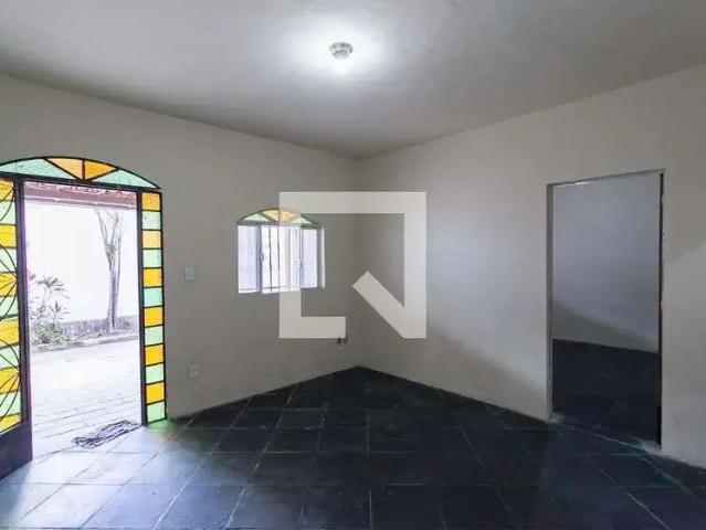 Casa / Sobrado para Locação em Belo Horizonte/MG Santa Mônica 3 Quartos
