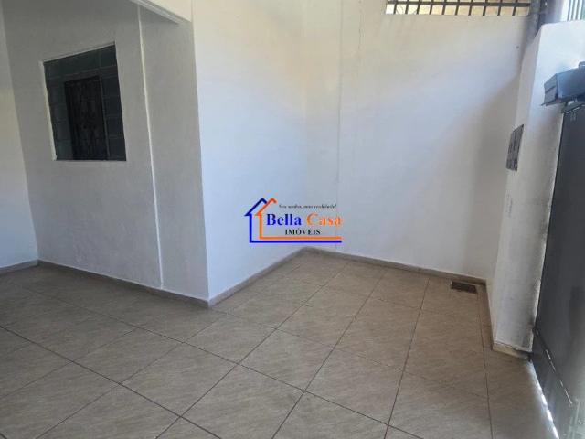 Casa / Sobrado para Locação em Belo Horizonte/MG Santa Mônica 2 Quartos