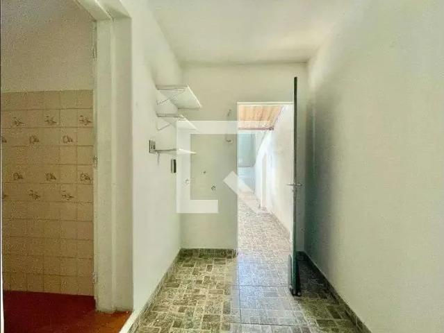 Casa / Sobrado para Locação em Belo Horizonte/MG Santo André 1 Quartos