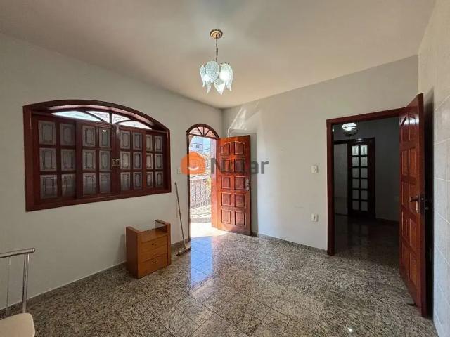 Casa / Sobrado para Locação em Belo Horizonte/MG Sagrada Família 4 Quartos