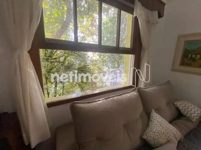 Casa / Sobrado para Locação em Belo Horizonte/MG Serra 3 Quartos