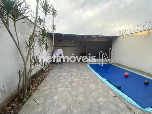 Casa / Sobrado para Locação em Belo Horizonte/MG Serrano 3 Quartos
