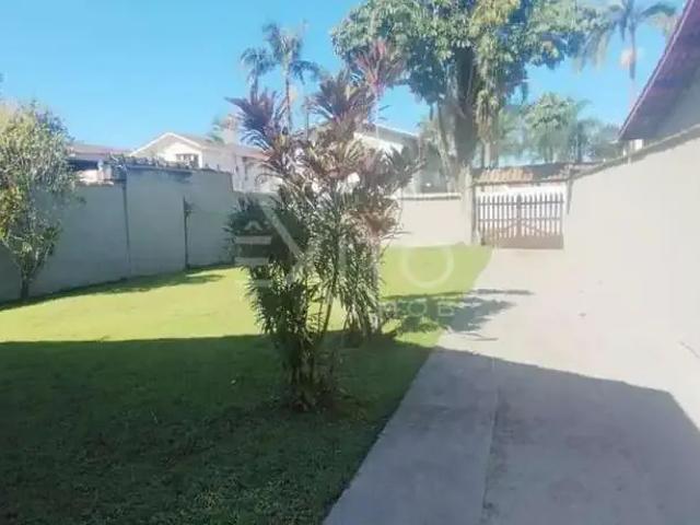Casa / Sobrado para Locação em Bertioga/SP Centro 2 Quartos