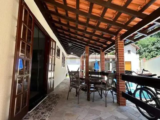 Casa / Sobrado para Locação em Bertioga/SP Guaratuba 5 Quartos