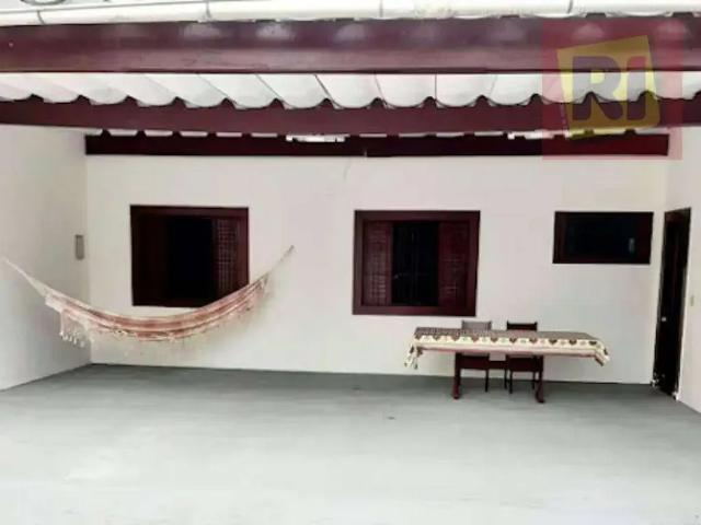 Casa / Sobrado para Locação em Bertioga/SP Indaia 3 Quartos