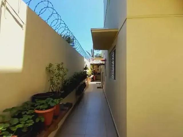 Casa / Sobrado para Locação em Bertioga/SP Indaia 3 Quartos